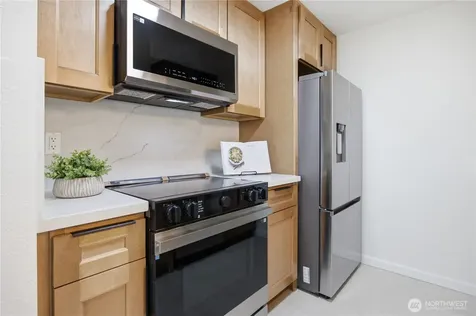 2334 NE 102nd Street Seattle WA 98125