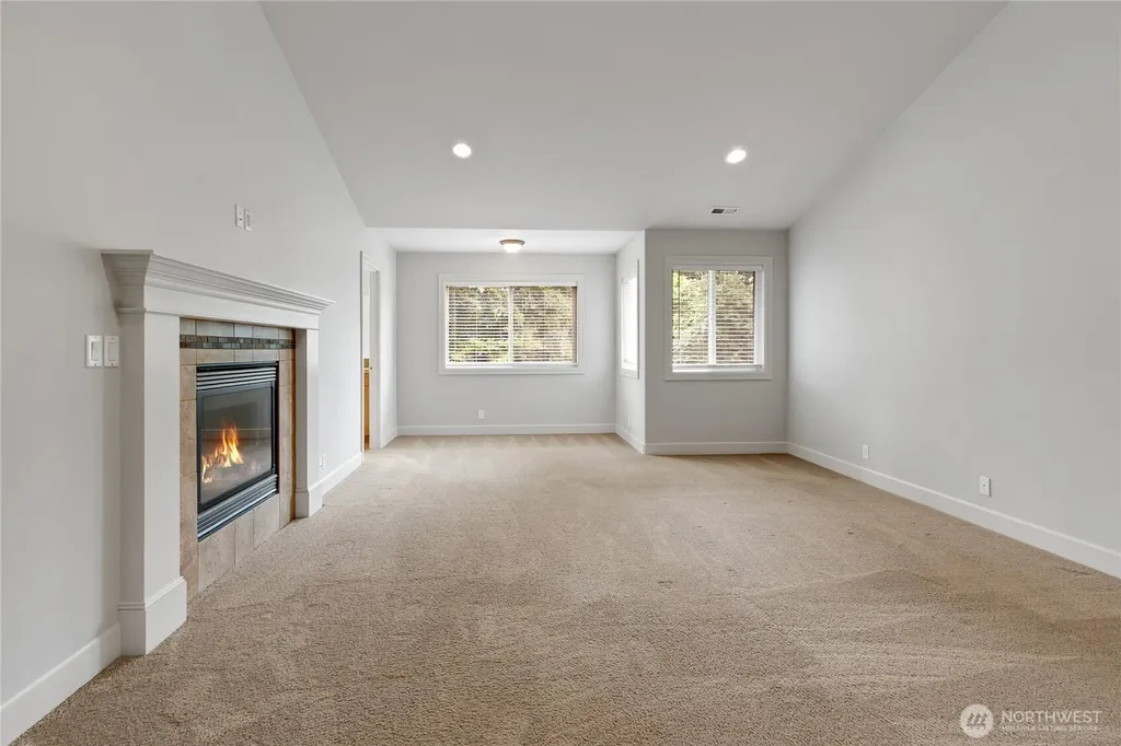 6423 3rd Street Ct E Fife WA 98424