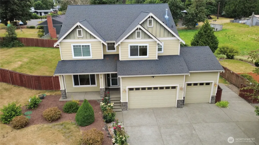 6423 3rd Street Ct E Fife WA 98424