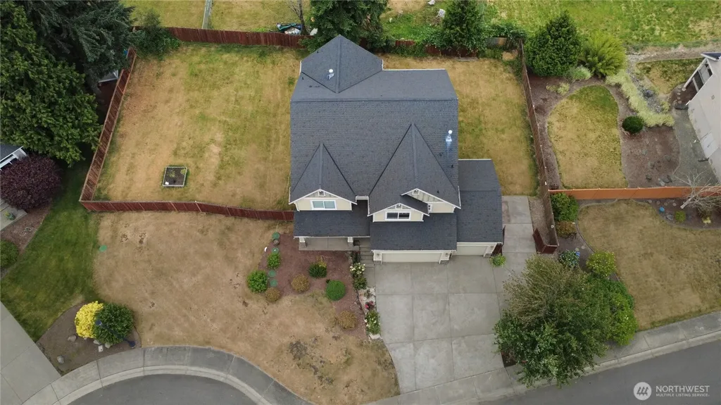 6423 3rd Street Ct E Fife WA 98424