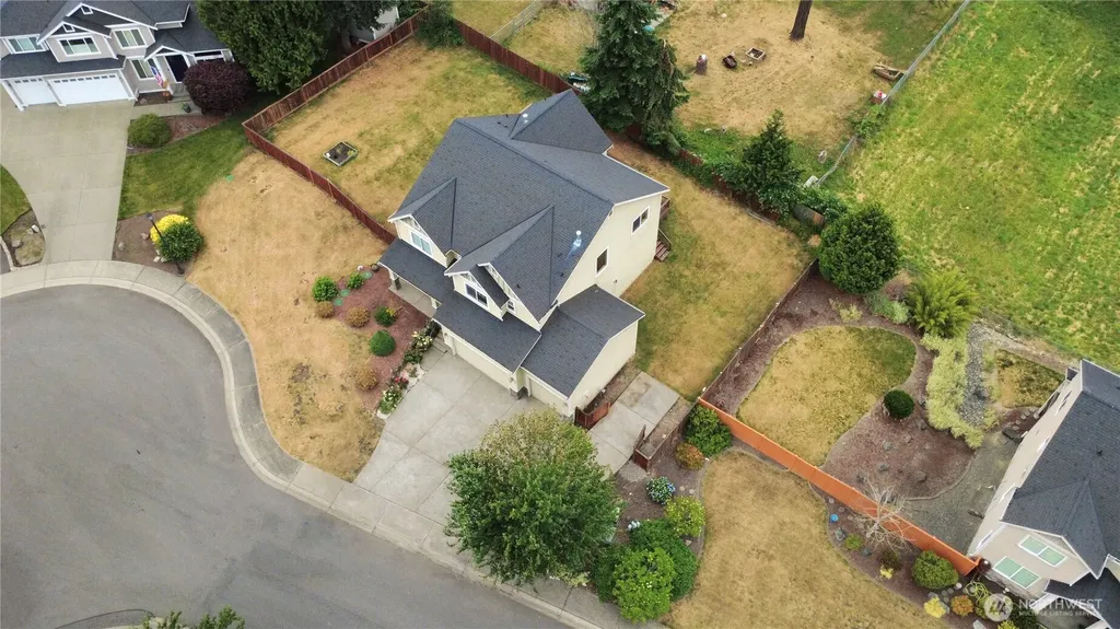 6423 3rd Street Ct E Fife WA 98424