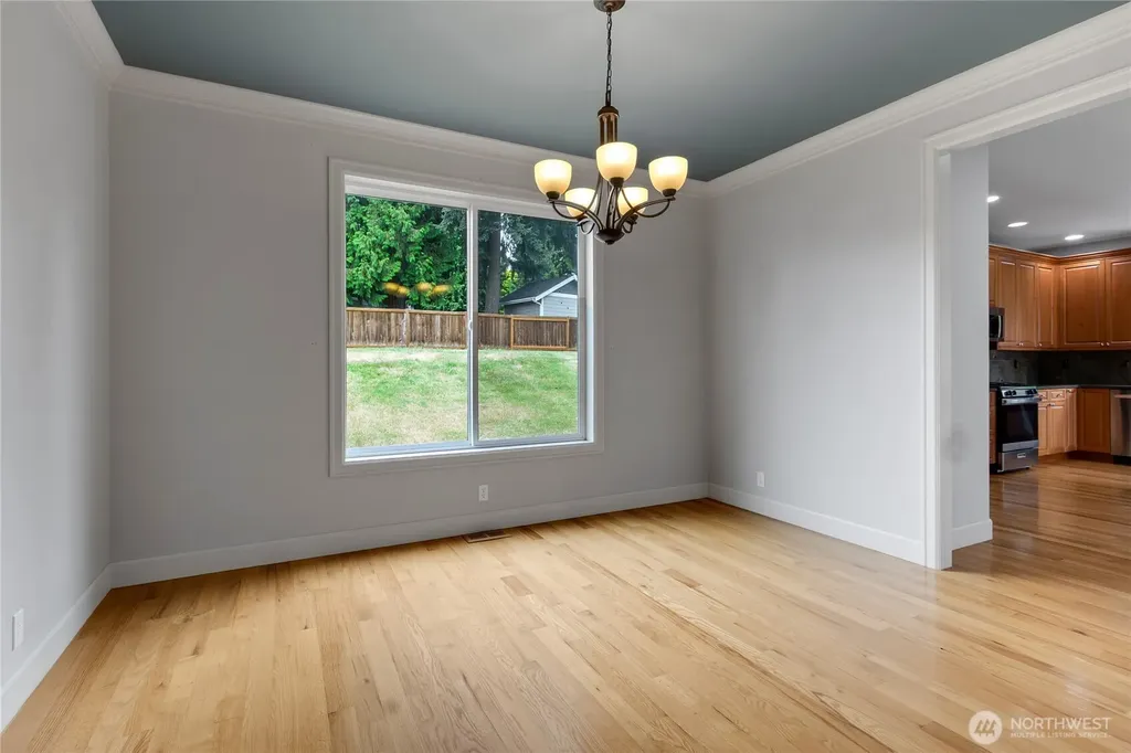 6423 3rd Street Ct E Fife WA 98424