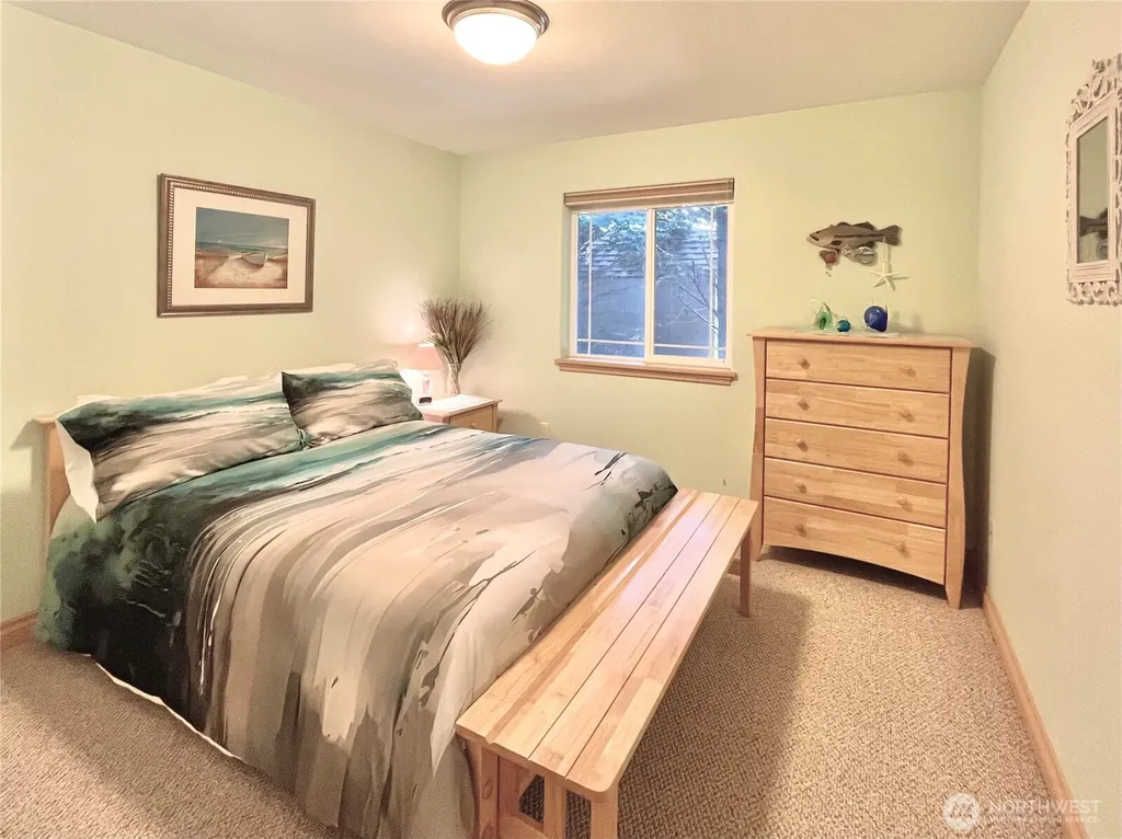 137 N Razor Clam Drive SW Ocean Shores WA 98569