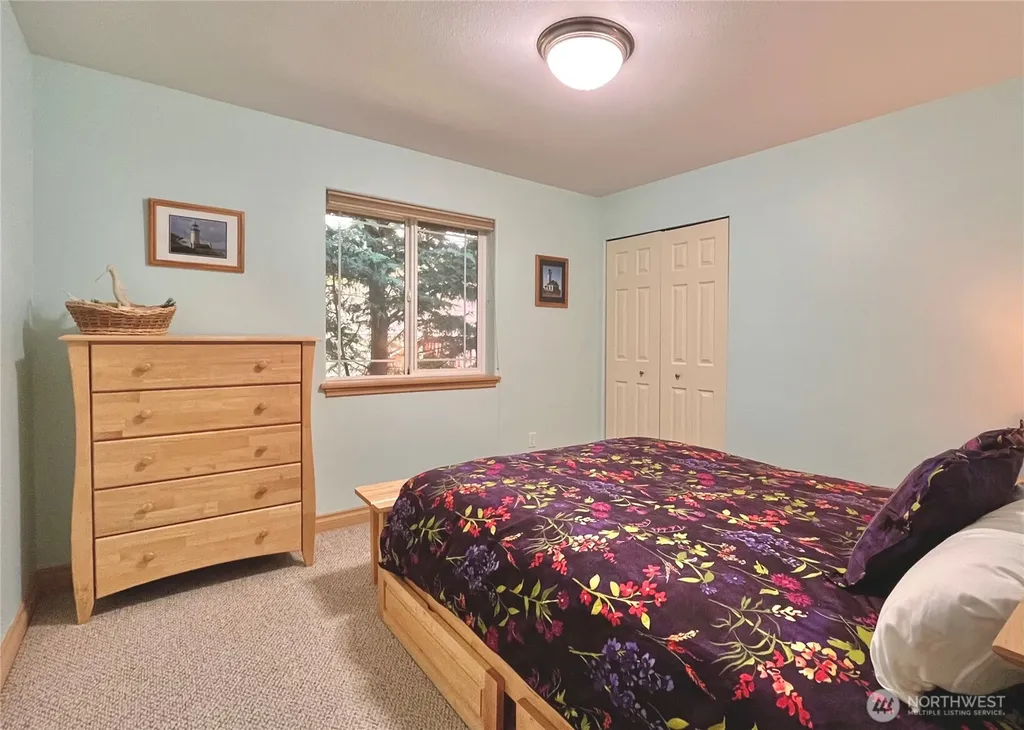 137 N Razor Clam Drive SW Ocean Shores WA 98569