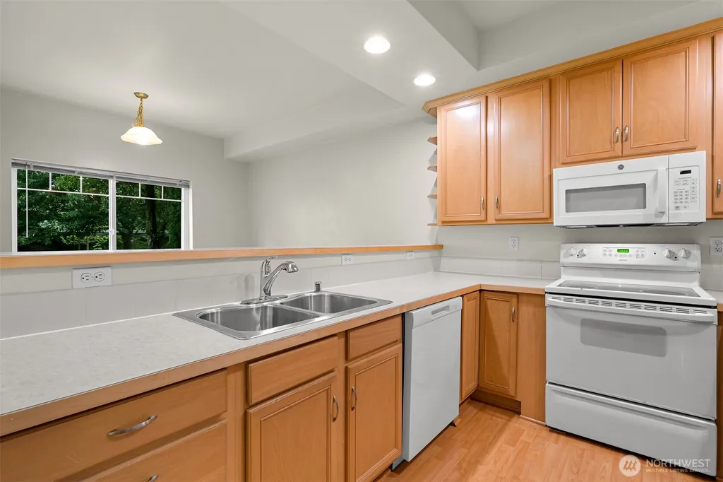 4633 Celia Way Bellingham WA 98226