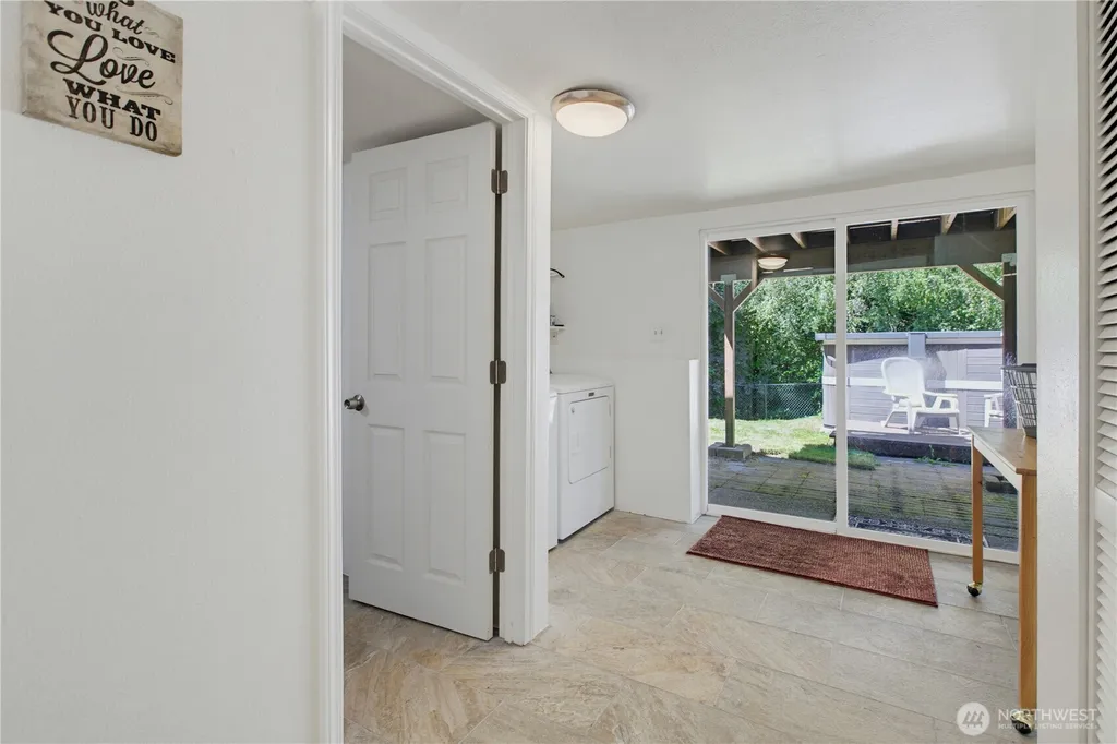 11267 145th Avenue SE Renton WA 98059