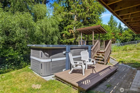 11267 145th Avenue SE Renton WA 98059