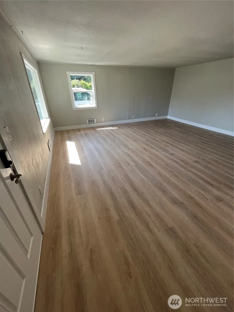 1591 3rd Street NE East Wenatchee WA 98802