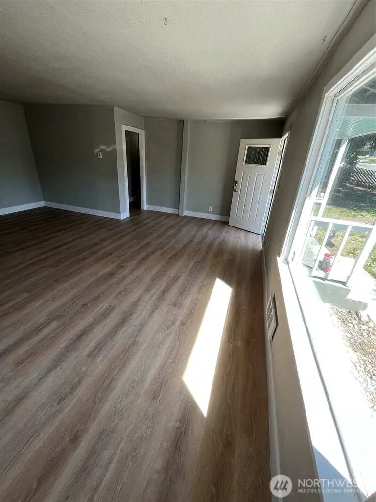 1591 3rd Street NE East Wenatchee WA 98802