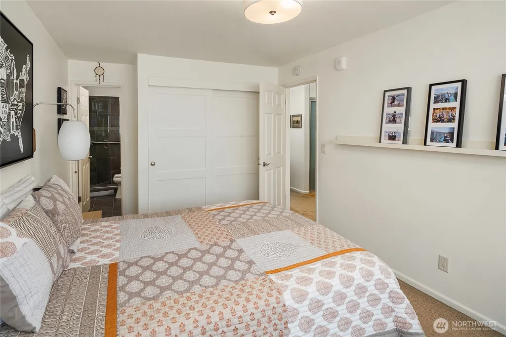 2501 Canterbury Lane E Seattle WA 98112