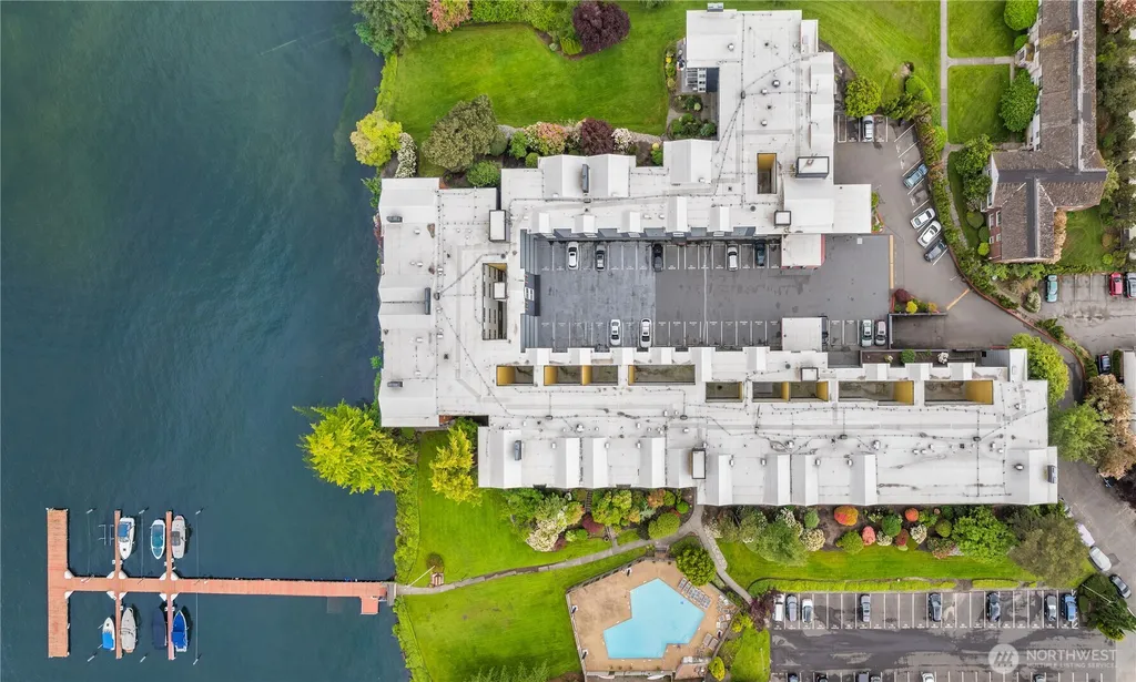 2501 Canterbury Lane E Seattle WA 98112