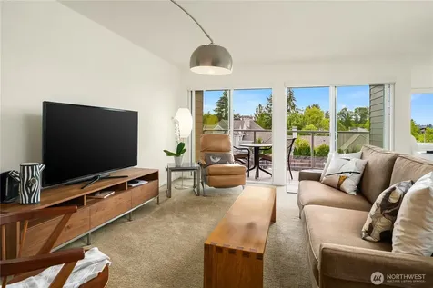 2501 Canterbury Lane E Seattle WA 98112