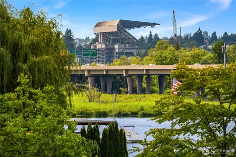 2501 Canterbury Lane E Seattle WA 98112