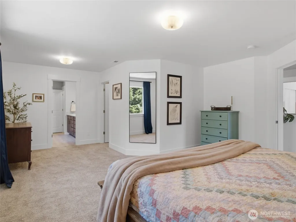 507 Minnesota Street N Rainier WA 98576