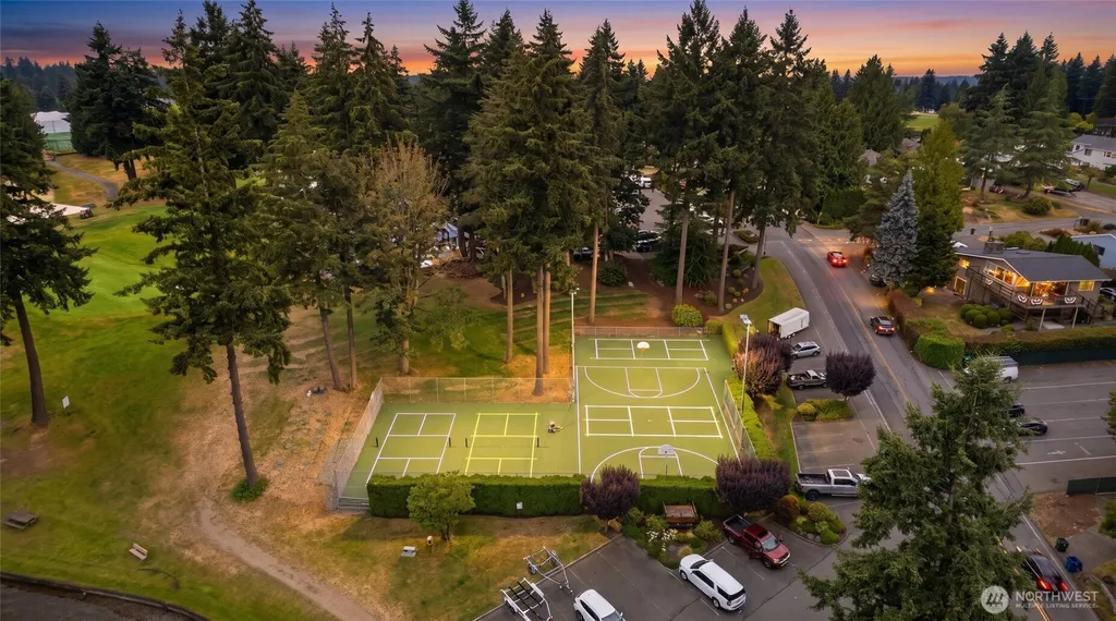 20015 Island Parkway E Lake Tapps WA 98391