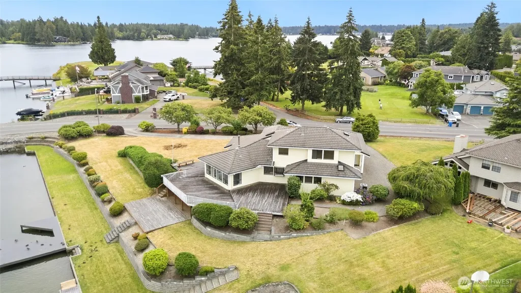 20015 Island Parkway E Lake Tapps WA 98391