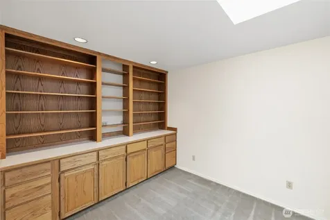 20015 Island Parkway E Lake Tapps WA 98391