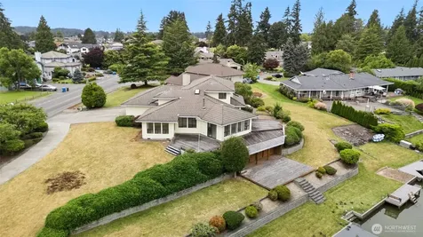 20015 Island Parkway E Lake Tapps WA 98391