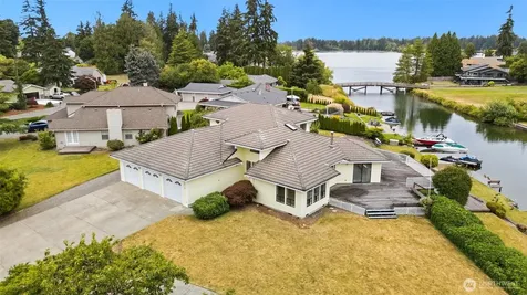 20015 Island Parkway E Lake Tapps WA 98391
