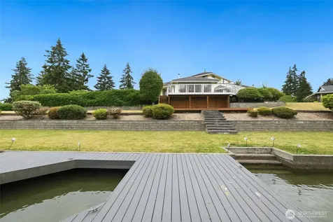 20015 Island Parkway E Lake Tapps WA 98391