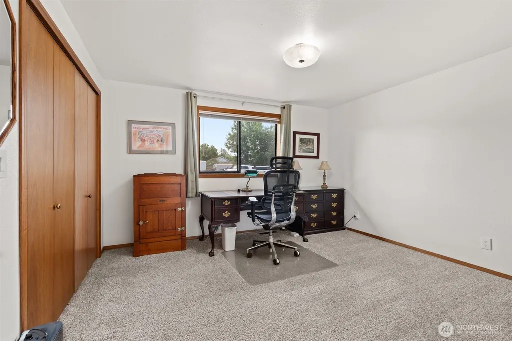 405 W 4th Street Centralia WA 98531