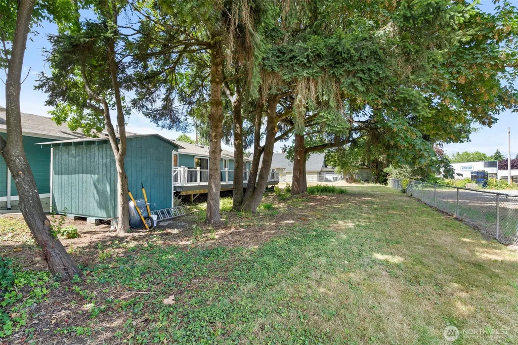 405 W 4th Street Centralia WA 98531