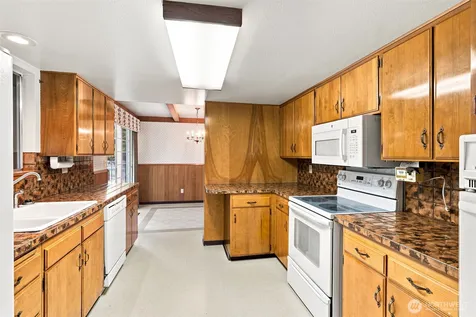 10309 64th Avenue Ct E Puyallup WA 98373
