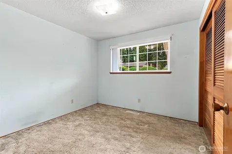 10309 64th Avenue Ct E Puyallup WA 98373