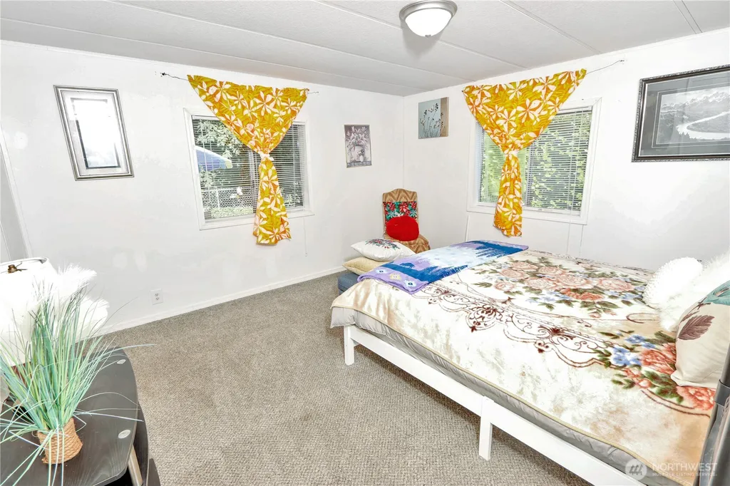 1298 NE Steele Creek Drive Bremerton WA 98311
