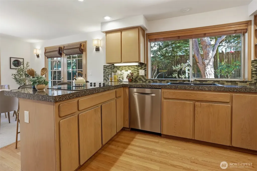 11540 Palatine Avenue N Seattle WA 98133