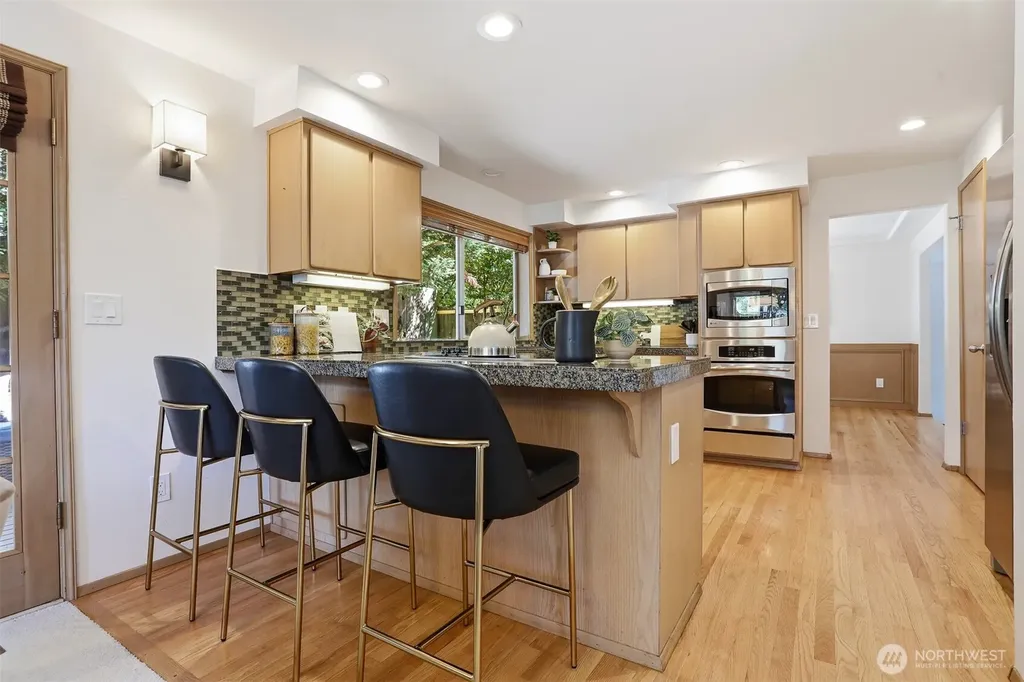 11540 Palatine Avenue N Seattle WA 98133