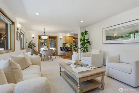 11540 Palatine Avenue N Seattle WA 98133