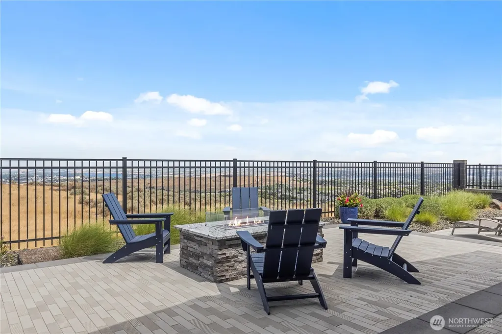 2132 Legacy Lane Richland WA 99352