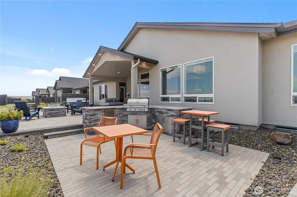 2132 Legacy Lane Richland WA 99352