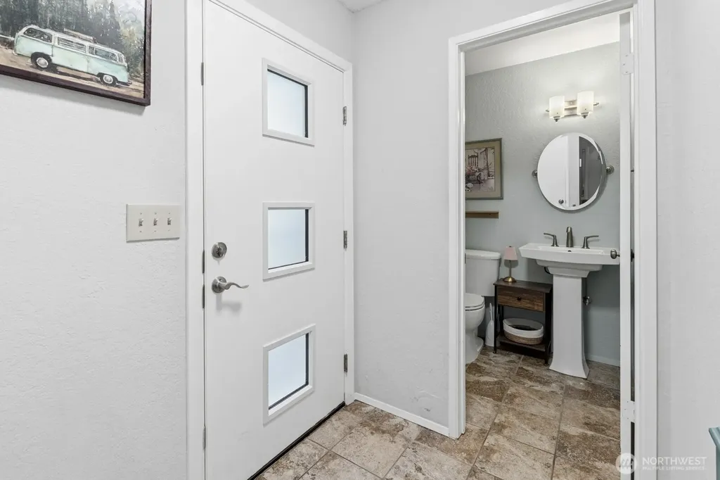 8442 26th Avenue SW Seattle WA 98106