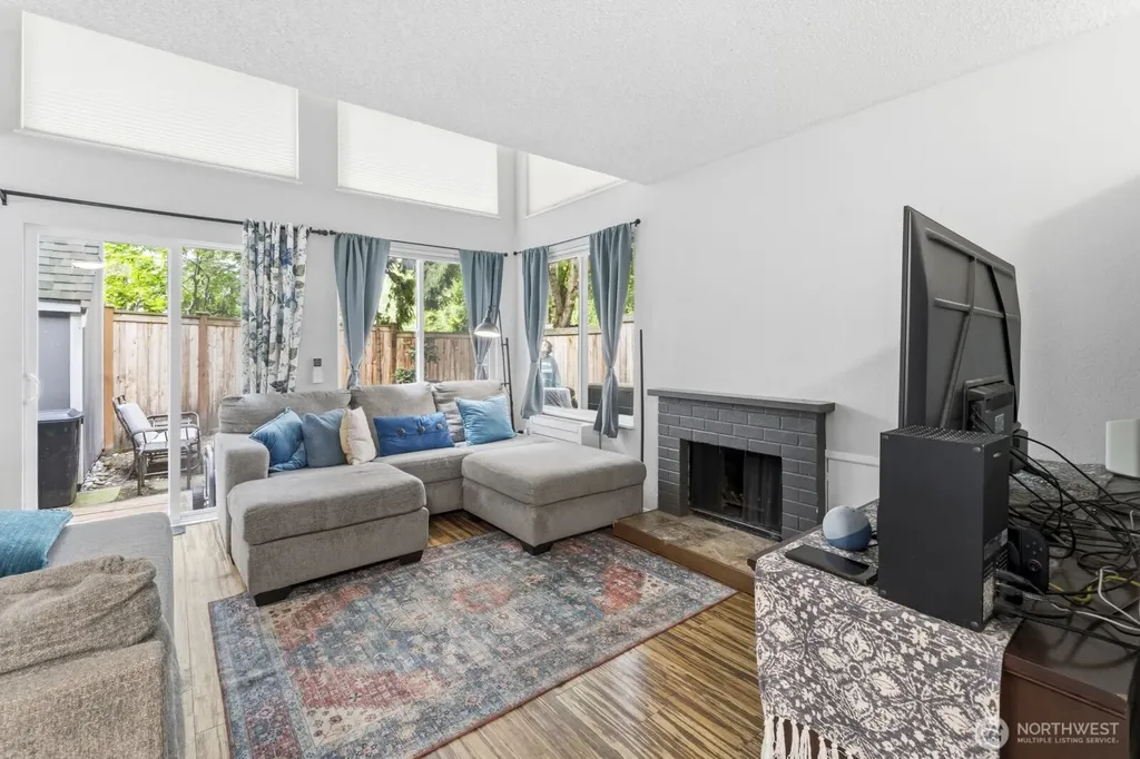 8442 26th Avenue SW Seattle WA 98106