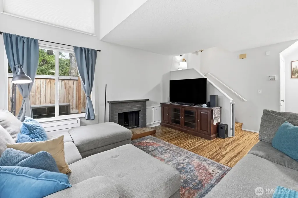 8442 26th Avenue SW Seattle WA 98106