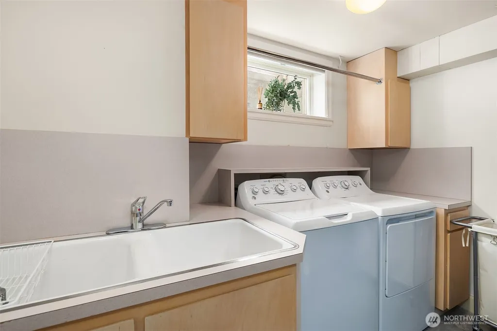 4915 Rucker Avenue Everett WA 98203