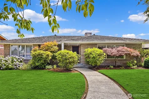 4915 Rucker Avenue Everett WA 98203