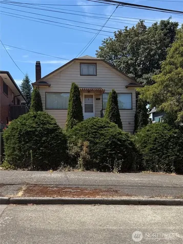 3715 40th Avenue SW Seattle WA 98116