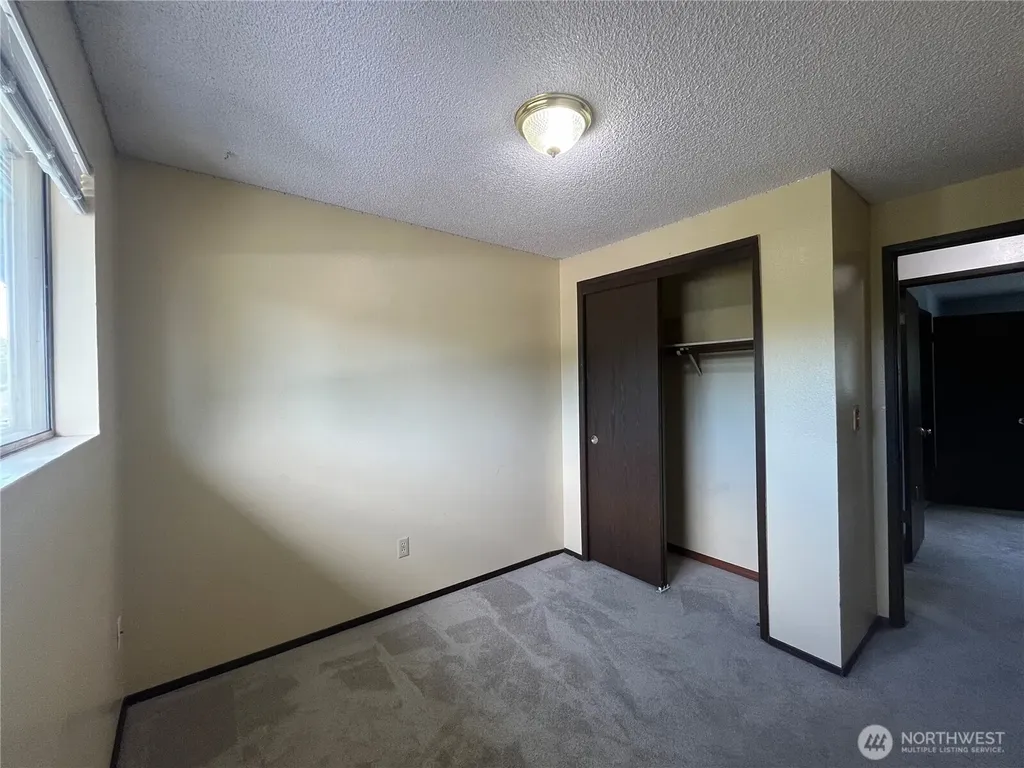 23327 116th Avenue SE Kent WA 98031