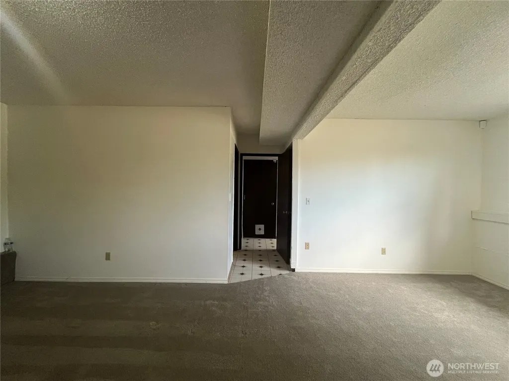 23327 116th Avenue SE Kent WA 98031