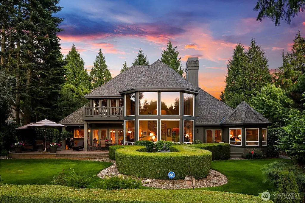 8607 Great Horned Owl Lane Blaine WA 98230