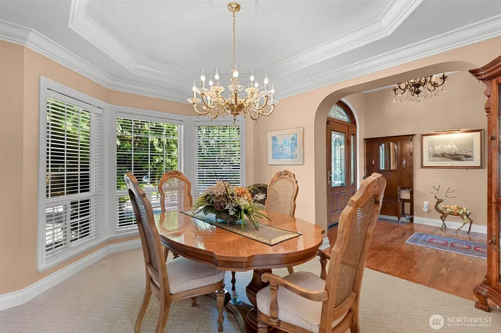 8607 Great Horned Owl Lane Blaine WA 98230
