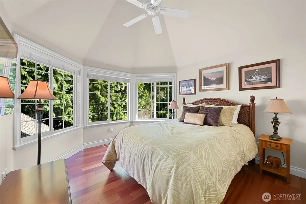 8607 Great Horned Owl Lane Blaine WA 98230