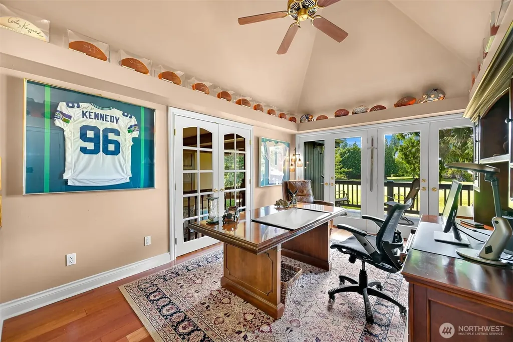 8607 Great Horned Owl Lane Blaine WA 98230