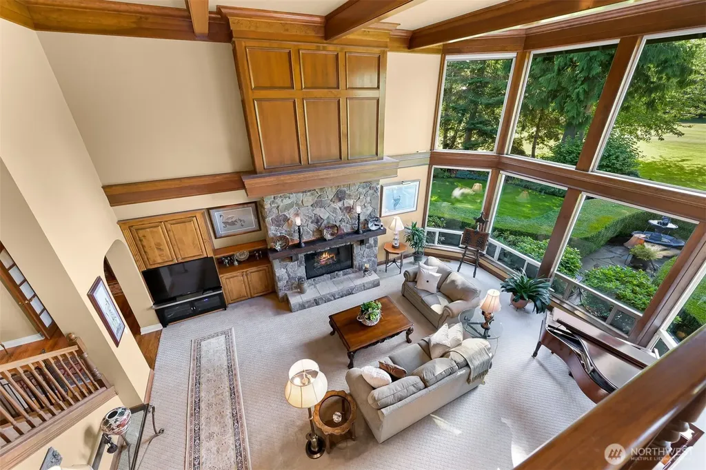 8607 Great Horned Owl Lane Blaine WA 98230