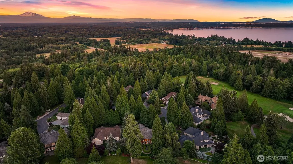 8607 Great Horned Owl Lane Blaine WA 98230