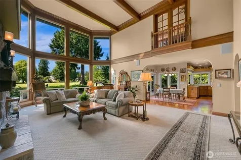 8607 Great Horned Owl Lane Blaine WA 98230