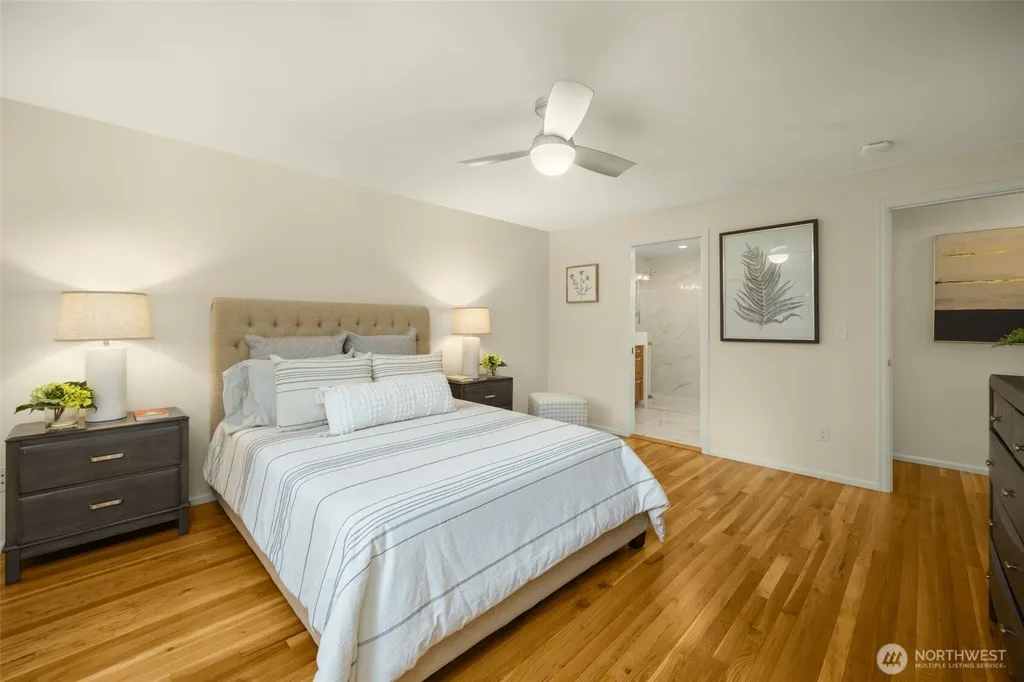 7616 SE 37th Place Mercer Island WA 98040